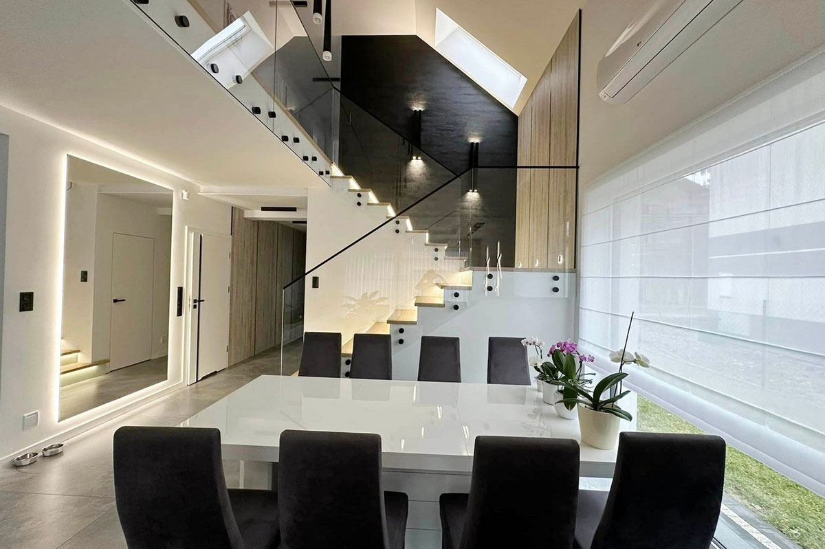 4-Bedroom, 2000 Sq Ft House Plan with First Floor Home Office