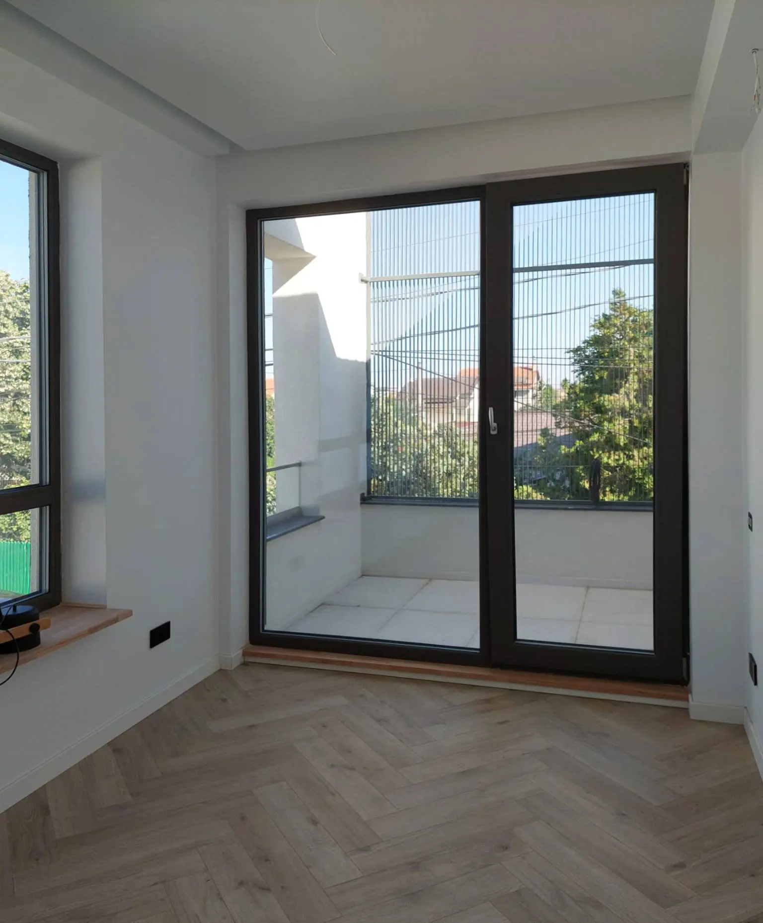 Trīsstāvu mājas projekts 235 m²: 4 Guļamistabas, 3 Vannasistabas, bez Garāžas
