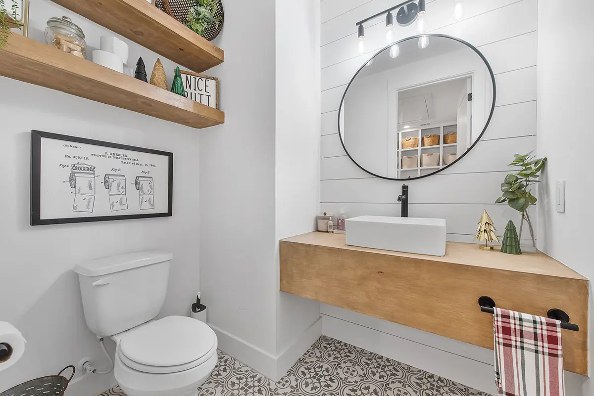 Vienstāva mājas projekts 255 m²: 4 Guļamistabas, 4 Vannasistabas, Atvērta virtuve, Garāža