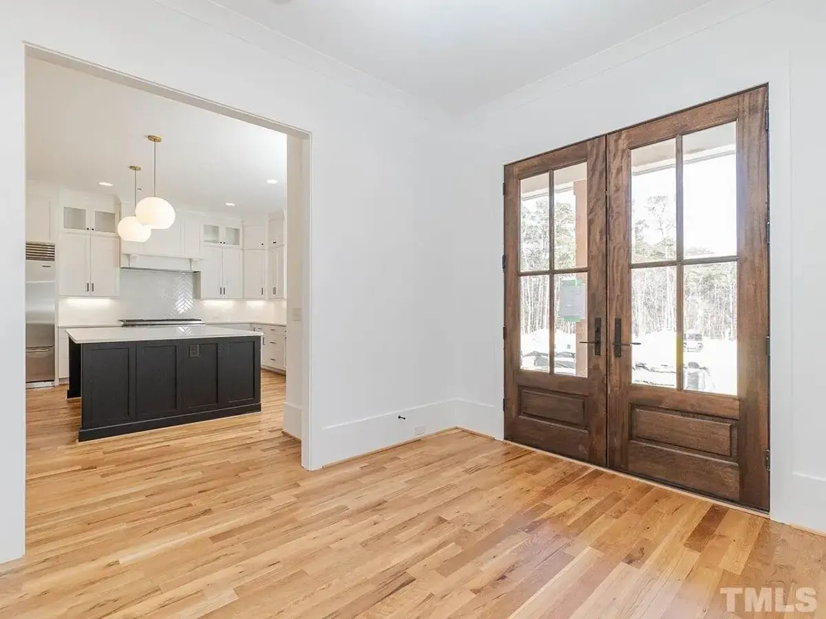 Mājas projekts ar mansardu 419 m²: 4 Guļamistabas, 4 Vannasistabas, Atvērta virtuve, Garāža
