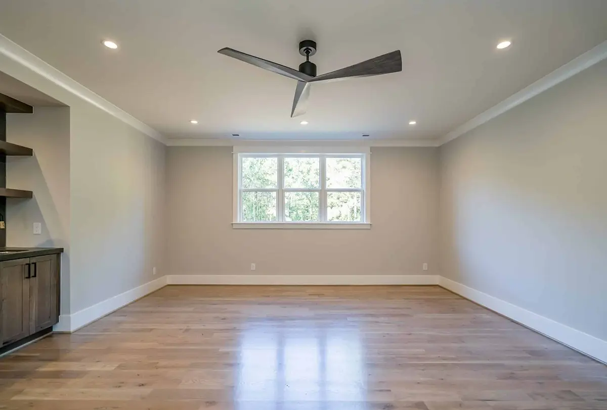 Interjers 18 – Divstāvu mājas projekts 375 m², 4 Guļamistabas — 32038R