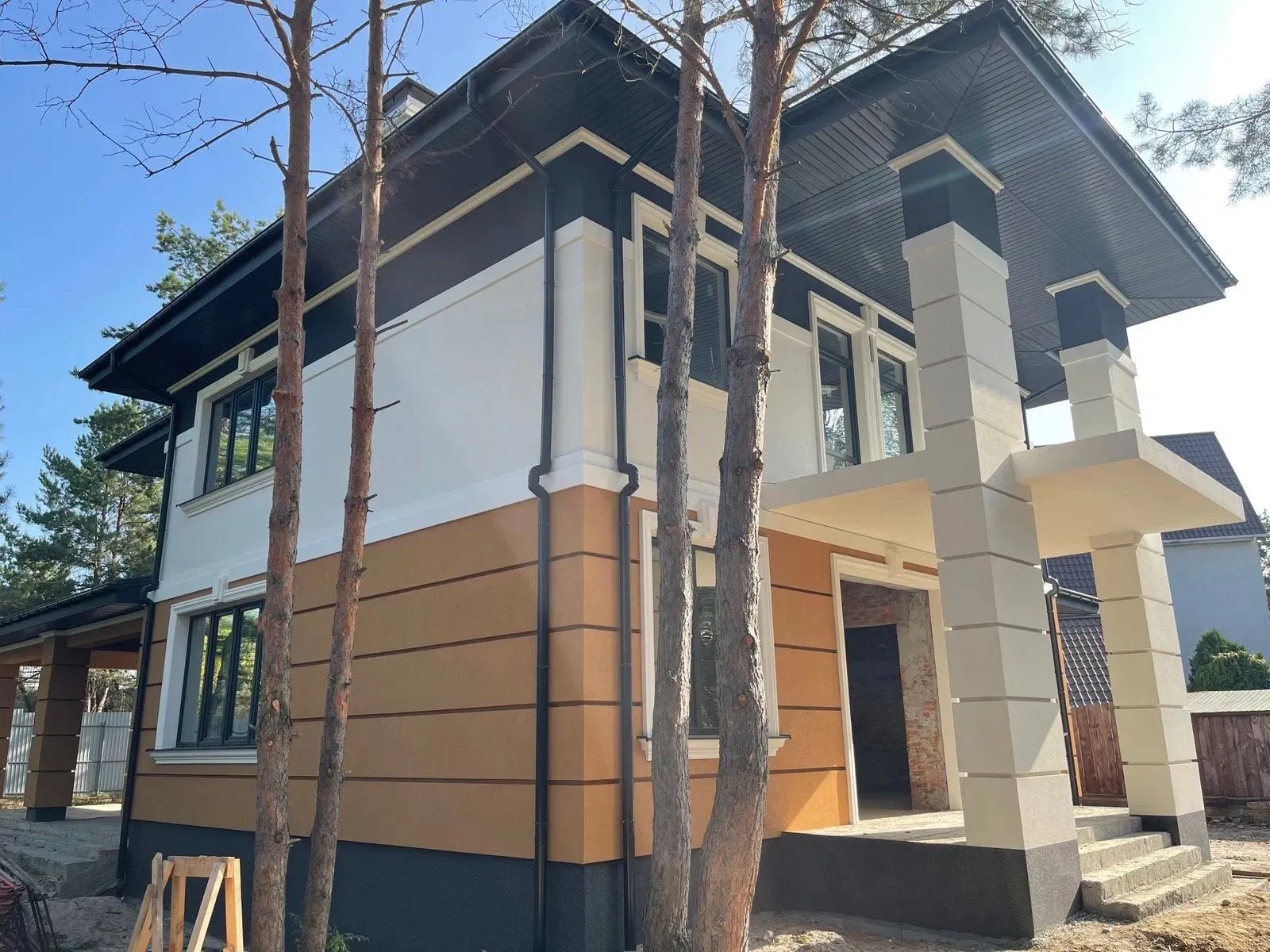 Divstāvu mājas projekts 332 m²: 3 Guļamistabas, 3 Vannasistabas, Atvērta virtuve, Garāža